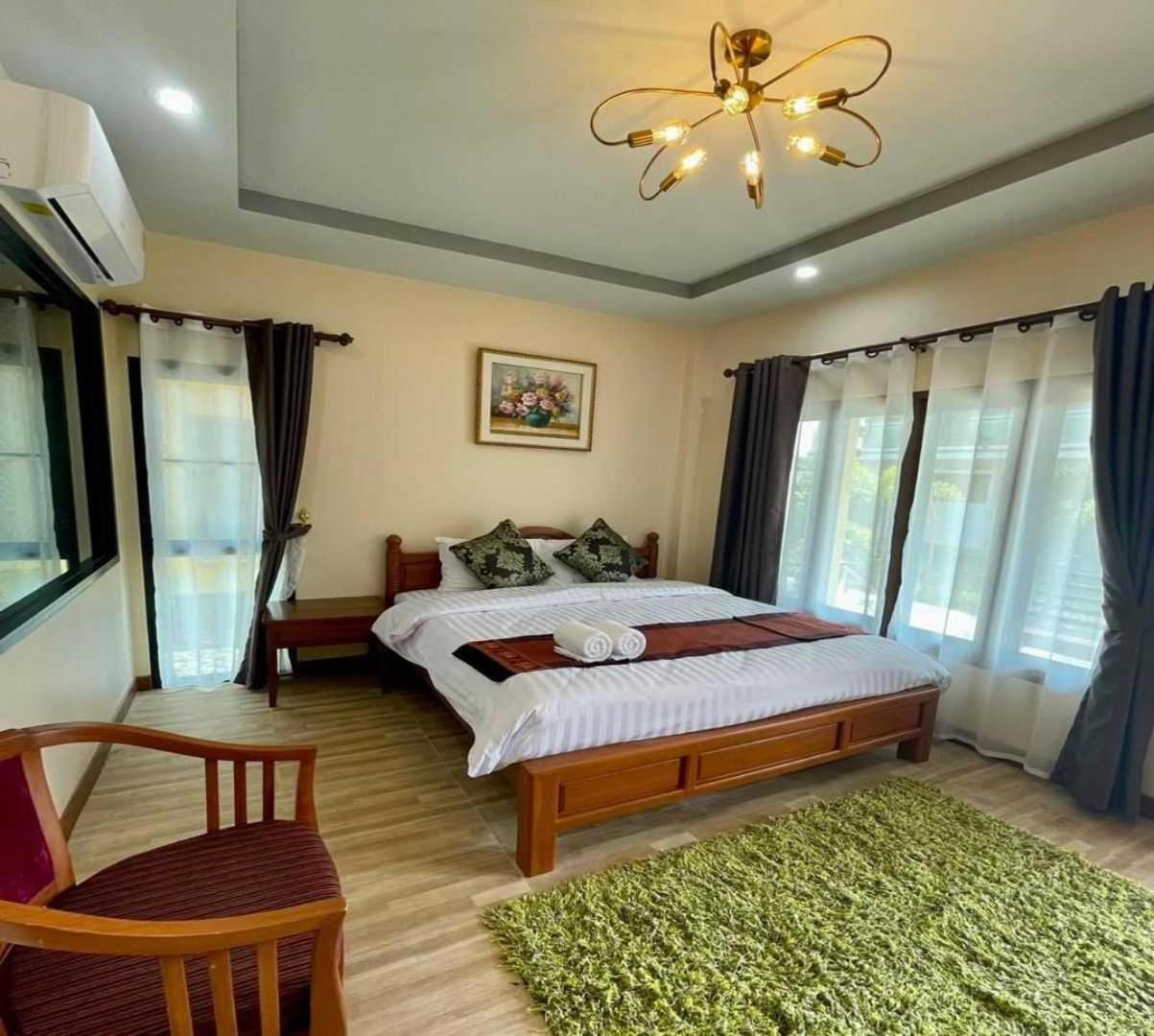 Capital O 75518 Baan Rose Resort Ao Luk Dış mekan fotoğraf