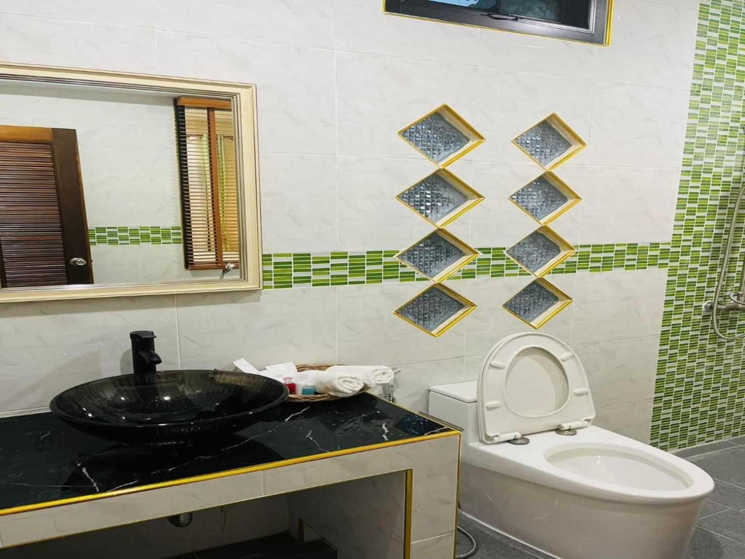 Capital O 75518 Baan Rose Resort Ao Luk Dış mekan fotoğraf